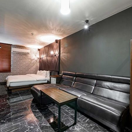 Haeundae Gary Cooper Hotel Busan Bagian luar foto