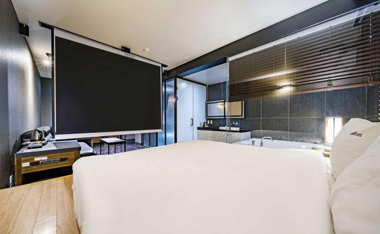 Haeundae Gary Cooper Hotel Busan Bagian luar foto