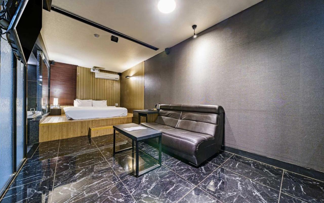 Haeundae Gary Cooper Hotel Busan Bagian luar foto