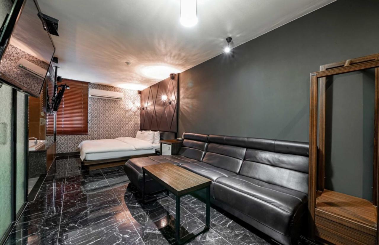 Haeundae Gary Cooper Hotel Busan Bagian luar foto