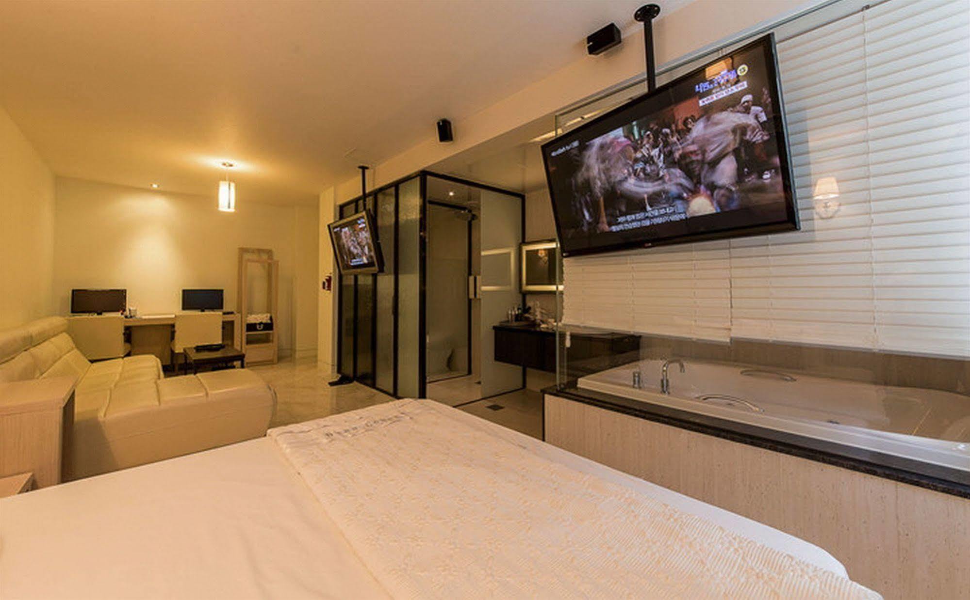 Haeundae Gary Cooper Hotel Busan Bagian luar foto